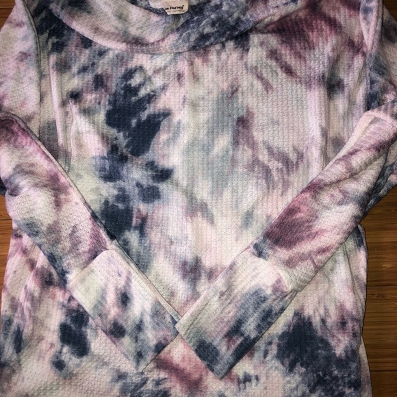 Boutique tie dye off shoulder waffle knit blouse size small - Picture 8 of 8